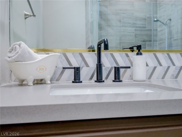 1740 Oval Circle, Las Vegas, NV 89117