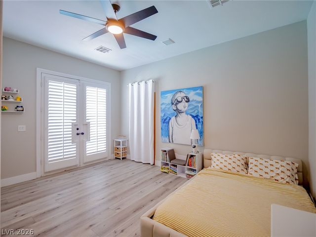 1740 Oval Circle, Las Vegas, NV 89117