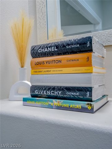 1740 Oval Circle, Las Vegas, NV 89117