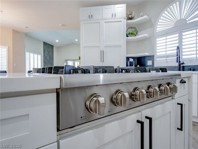 1740 Oval Circle, Las Vegas, NV 89117