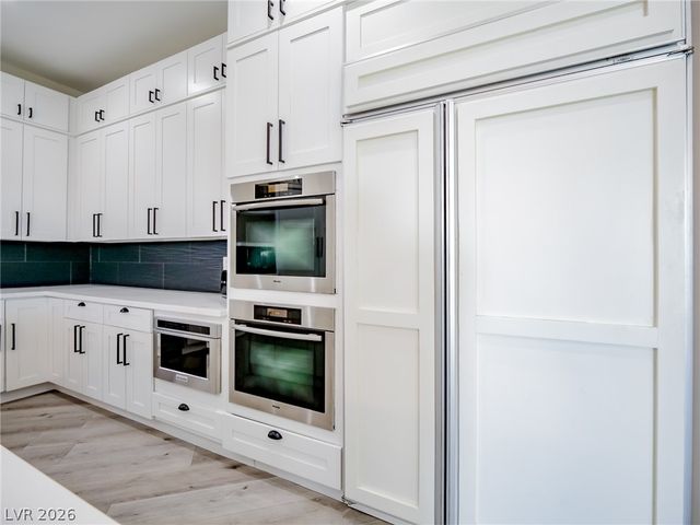 1740 Oval Circle, Las Vegas, NV 89117