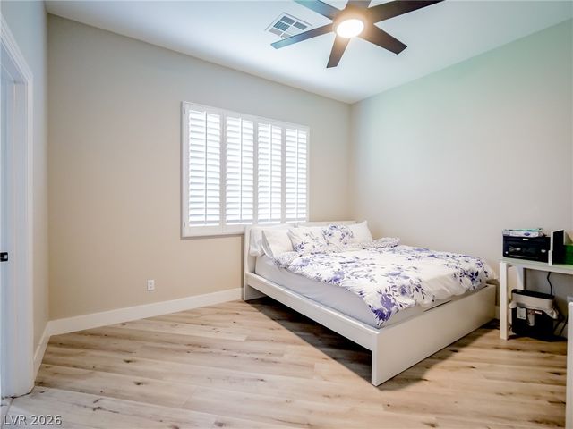 1740 Oval Circle, Las Vegas, NV 89117