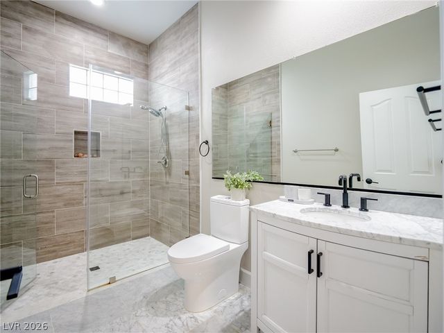 1740 Oval Circle, Las Vegas, NV 89117