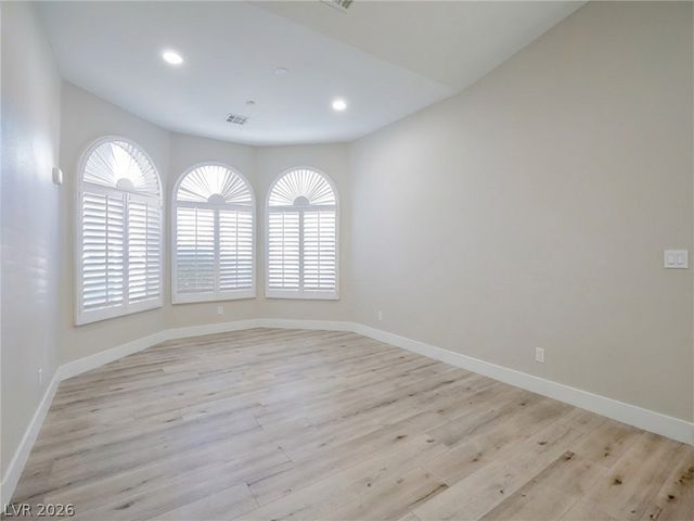 1740 Oval Circle, Las Vegas, NV 89117