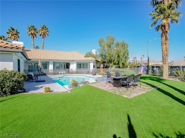 1740 Oval Circle, Las Vegas, NV 89117