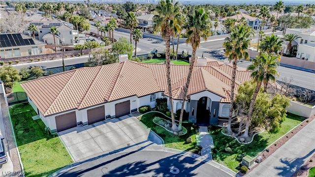 1740 Oval Circle, Las Vegas, NV 89117