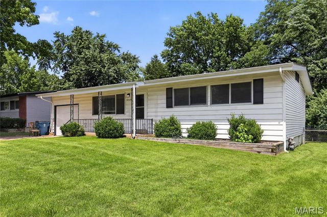 10320 Varnum Drive, St Louis, MO 63136