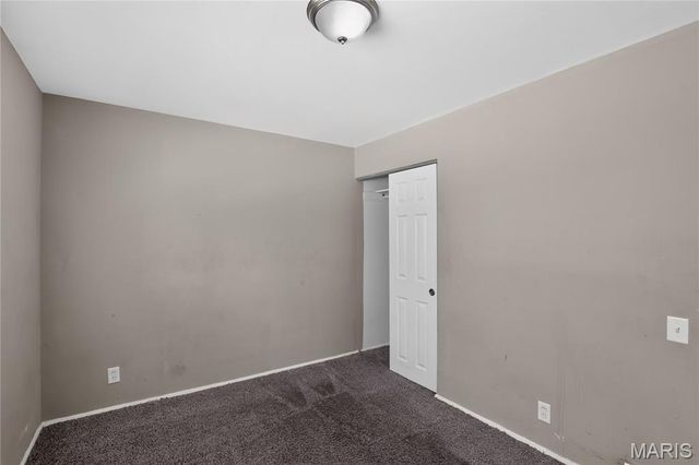 10320 Varnum Drive, St Louis, MO 63136
