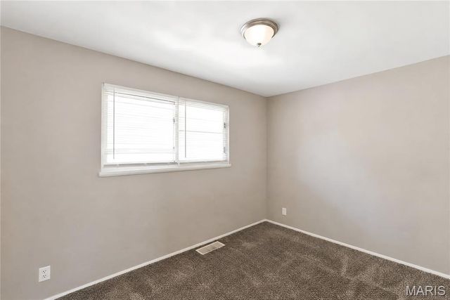 10320 Varnum Drive, St Louis, MO 63136