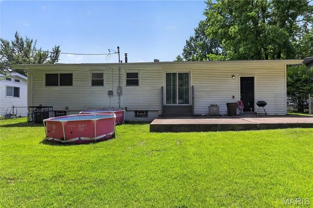 10320 Varnum Drive, St Louis, MO 63136