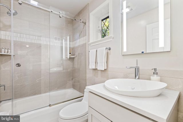 4225 50TH ST NW, Washington, DC 20016