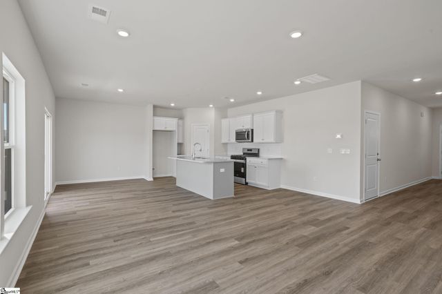 112 Wilson School Street, Simpsonville, SC 29681