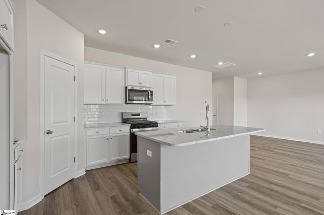 112 Wilson School Street, Simpsonville, SC 29681