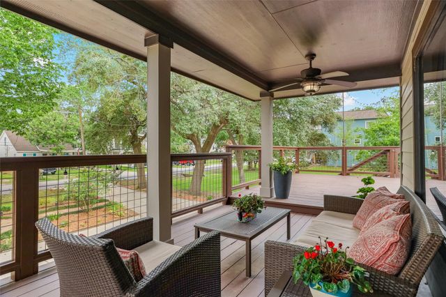 224 Clear Lake Road, Clear Lake Shores, TX 77565