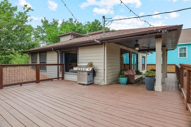 224 Clear Lake Road, Clear Lake Shores, TX 77565