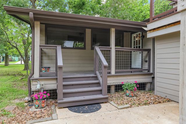 224 Clear Lake Road, Clear Lake Shores, TX 77565