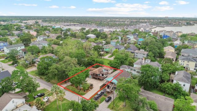 224 Clear Lake Road, Clear Lake Shores, TX 77565