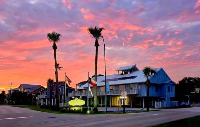 224 Clear Lake Road, Clear Lake Shores, TX 77565