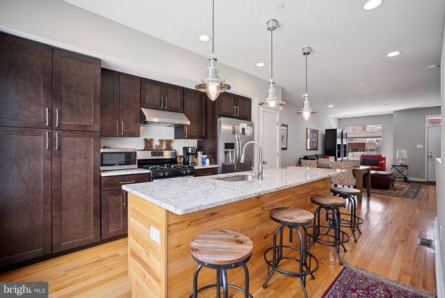 714 N 7TH ST, Philadelphia, PA 19123