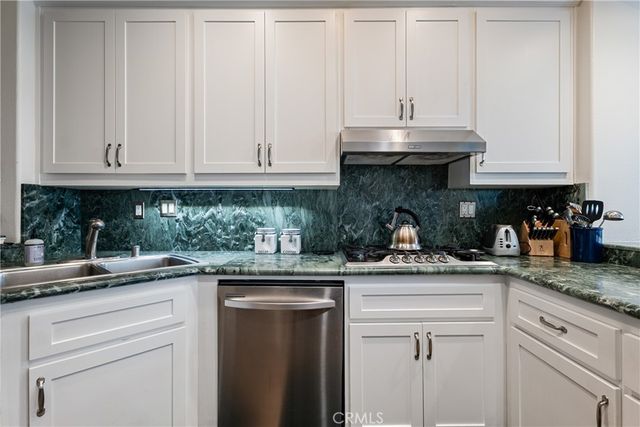 1942 Caminito De La Estrella, Glendale, CA 91208