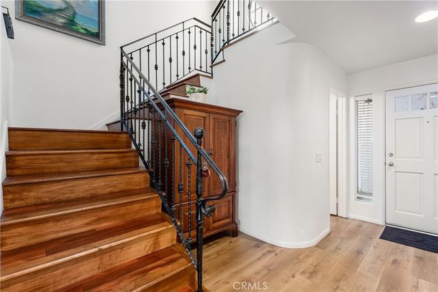 1942 Caminito De La Estrella, Glendale, CA 91208