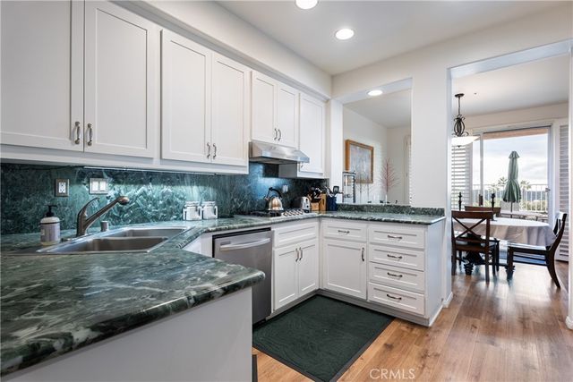 1942 Caminito De La Estrella, Glendale, CA 91208