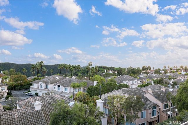 1942 Caminito De La Estrella, Glendale, CA 91208