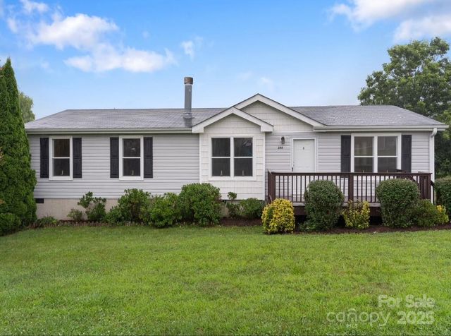 246 Lamonda Drive, Hendersonville, NC 28792