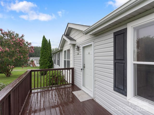 246 Lamonda Drive, Hendersonville, NC 28792