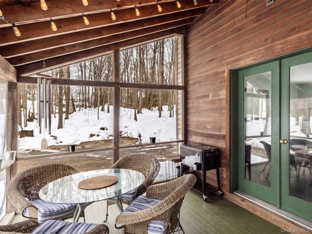 74 Lemon Lane, Rhinebeck, NY 12572