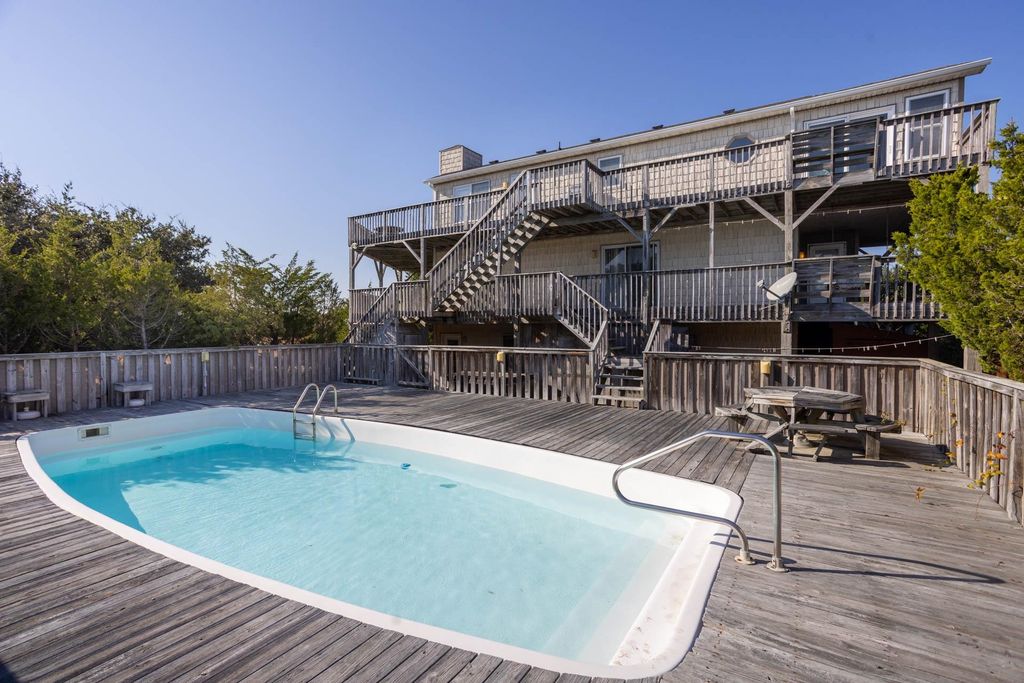 Image 1 of property listing at 105 Clifton Street Lot 32, Kitty Hawk, NC 27949