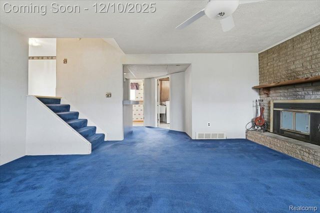 21231 Tiffany Drive, Woodhaven, MI 48183