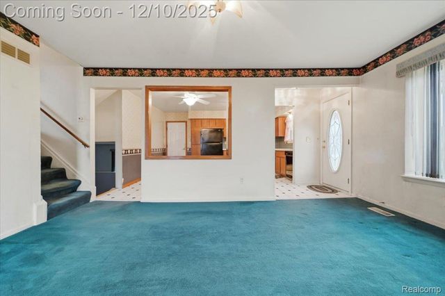 21231 Tiffany Drive, Woodhaven, MI 48183