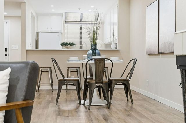 153 California Avenue F215, Palo Alto, CA 94306