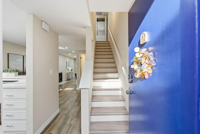 153 California Avenue F215, Palo Alto, CA 94306