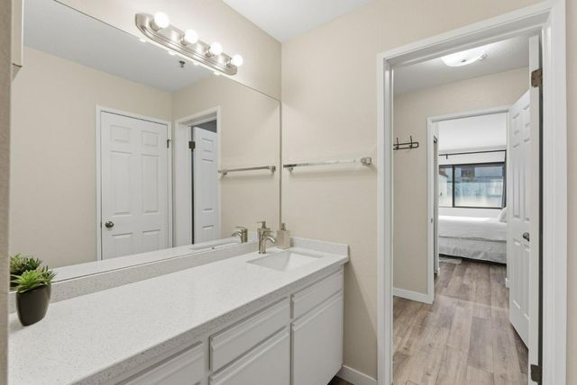 153 California Avenue F215, Palo Alto, CA 94306