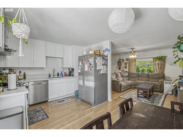 2523 Ne 111TH Ave, Portland, OR 97220