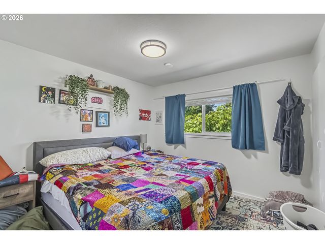 2523 Ne 111TH Ave, Portland, OR 97220