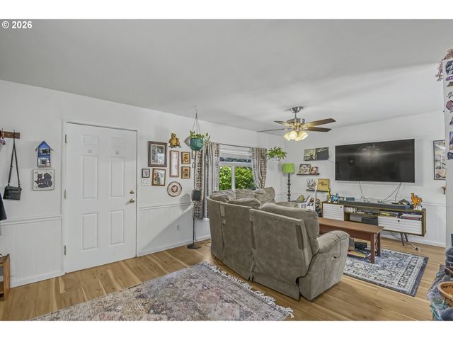 2523 Ne 111TH Ave, Portland, OR 97220