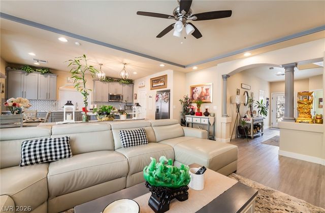 6028 Thistle Meadow Avenue, Las Vegas, NV 89139