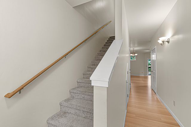 110 McCully Lane, Jacksonville, OR 97530