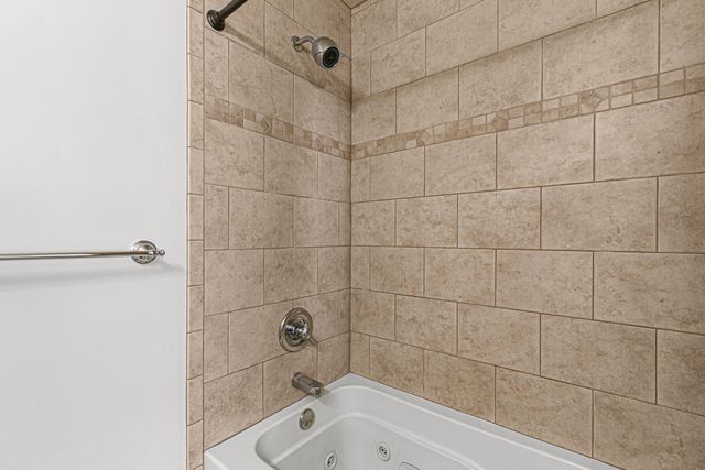 110 McCully Lane, Jacksonville, OR 97530