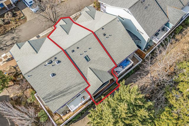 110 McCully Lane, Jacksonville, OR 97530