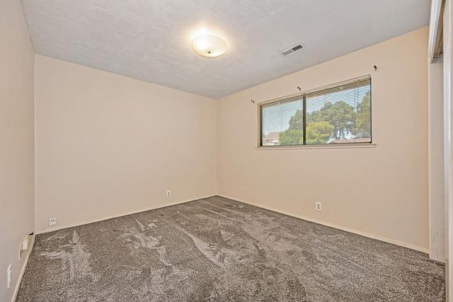9700 Mira Del Rio Dr, Sacramento, CA 95827