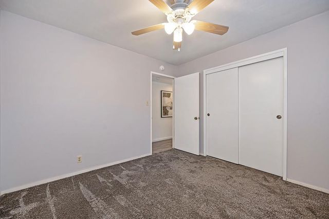 9700 Mira Del Rio Dr, Sacramento, CA 95827