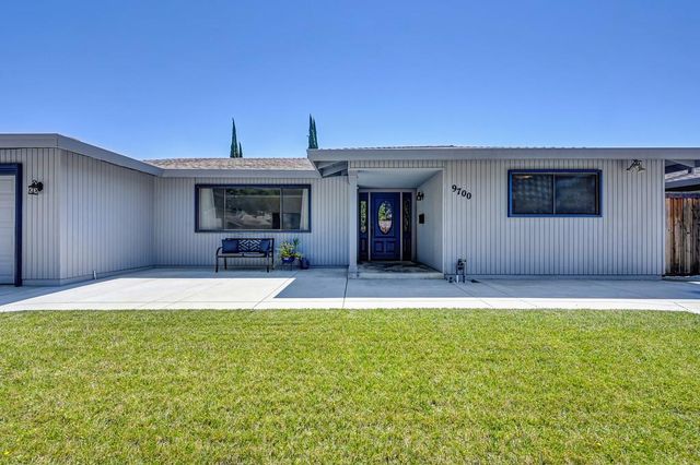 9700 Mira Del Rio Dr, Sacramento, CA 95827