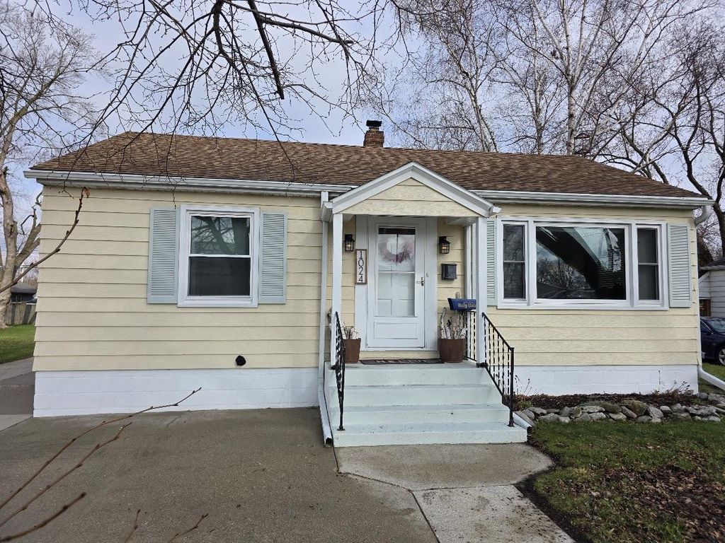 1024 S Main Street, Jefferson, WI 53549