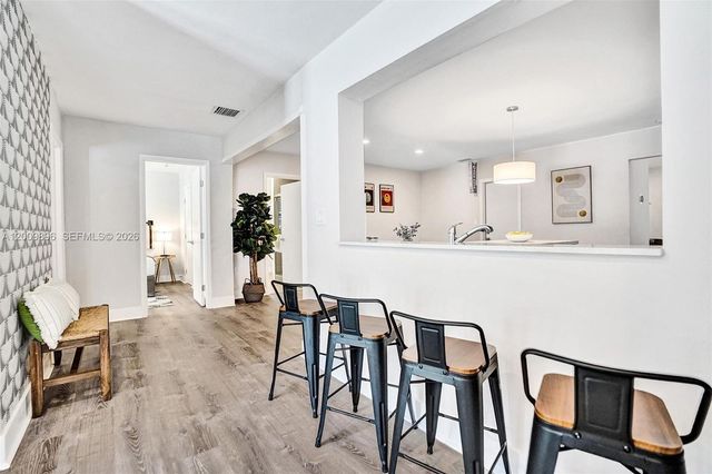 1960 SW 51st Terrace, Plantation, FL 33317
