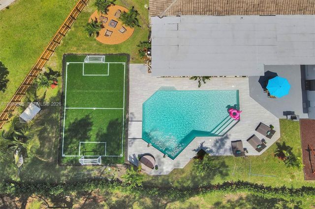 1960 SW 51st Terrace, Plantation, FL 33317