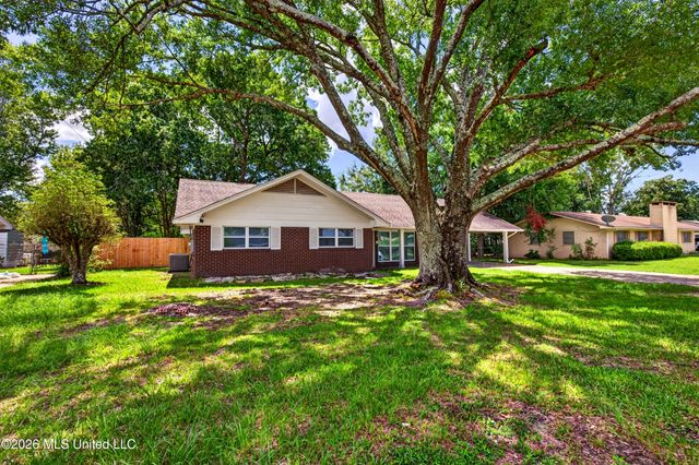 2211 Popps Ferry Road, Biloxi, MS 39532